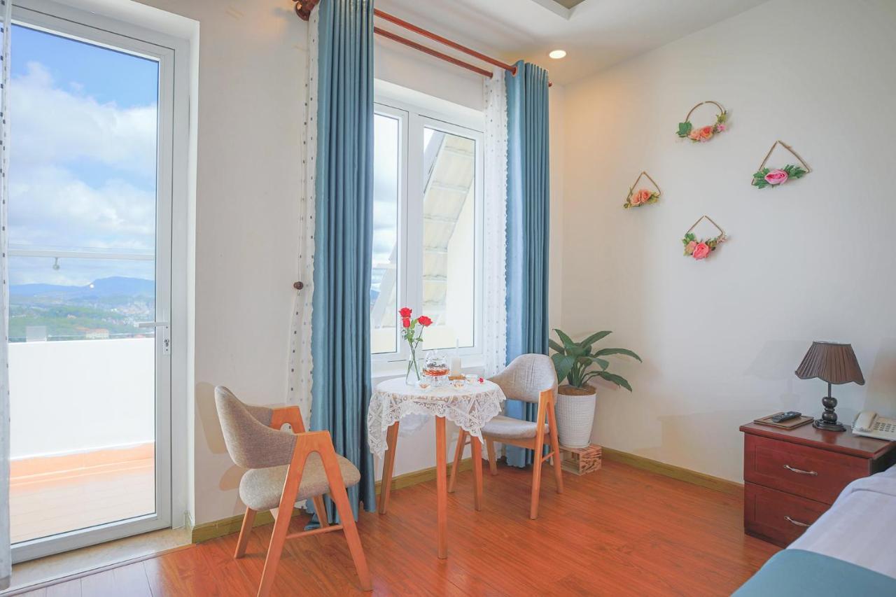 Khách sạn Rose Valley 3*