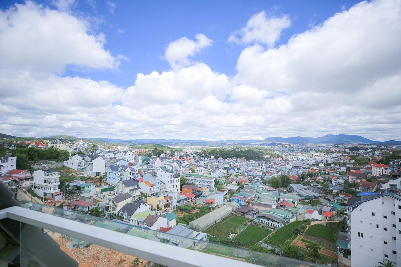 Rose Valley Khách sạn 3*