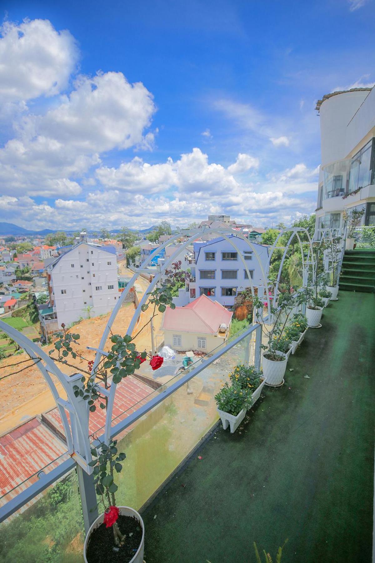 Rose Valley Khách sạn